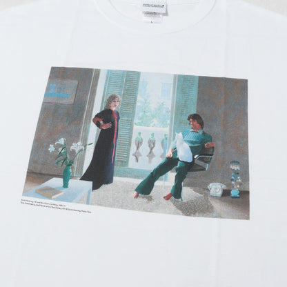 [デイヴィッド・ホックニー展] クラーク夫妻とパーシー Tシャツ (Mr and Mrs Clark and Percy T-SHIRT)