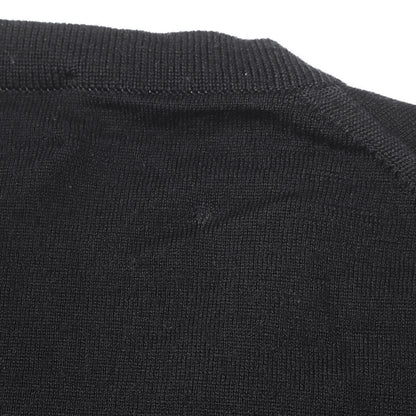 ×JOHN SMEDLEY ワンポイント刺繍 Vネック ハイゲージ ウールニット