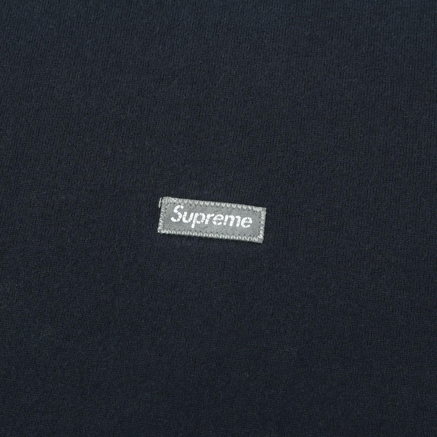 リフレクティブ スモールBOXロゴ Tシャツ(Reflective Small Box Tee)