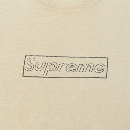 ×KAWS チョークBOXロゴ Tシャツ(Chalk Box Logo Tee)