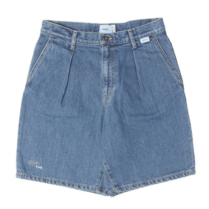 26SS ストーンバイオブリーチ加工 1タック デニム ショーツ(BLUES STRAIGHT / SHORTS / COTTON. DENIM)