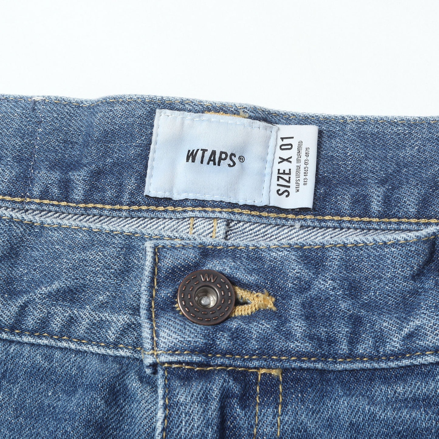 26SS ストーンバイオブリーチ加工 1タック デニム ショーツ(BLUES STRAIGHT / SHORTS / COTTON. DENIM)