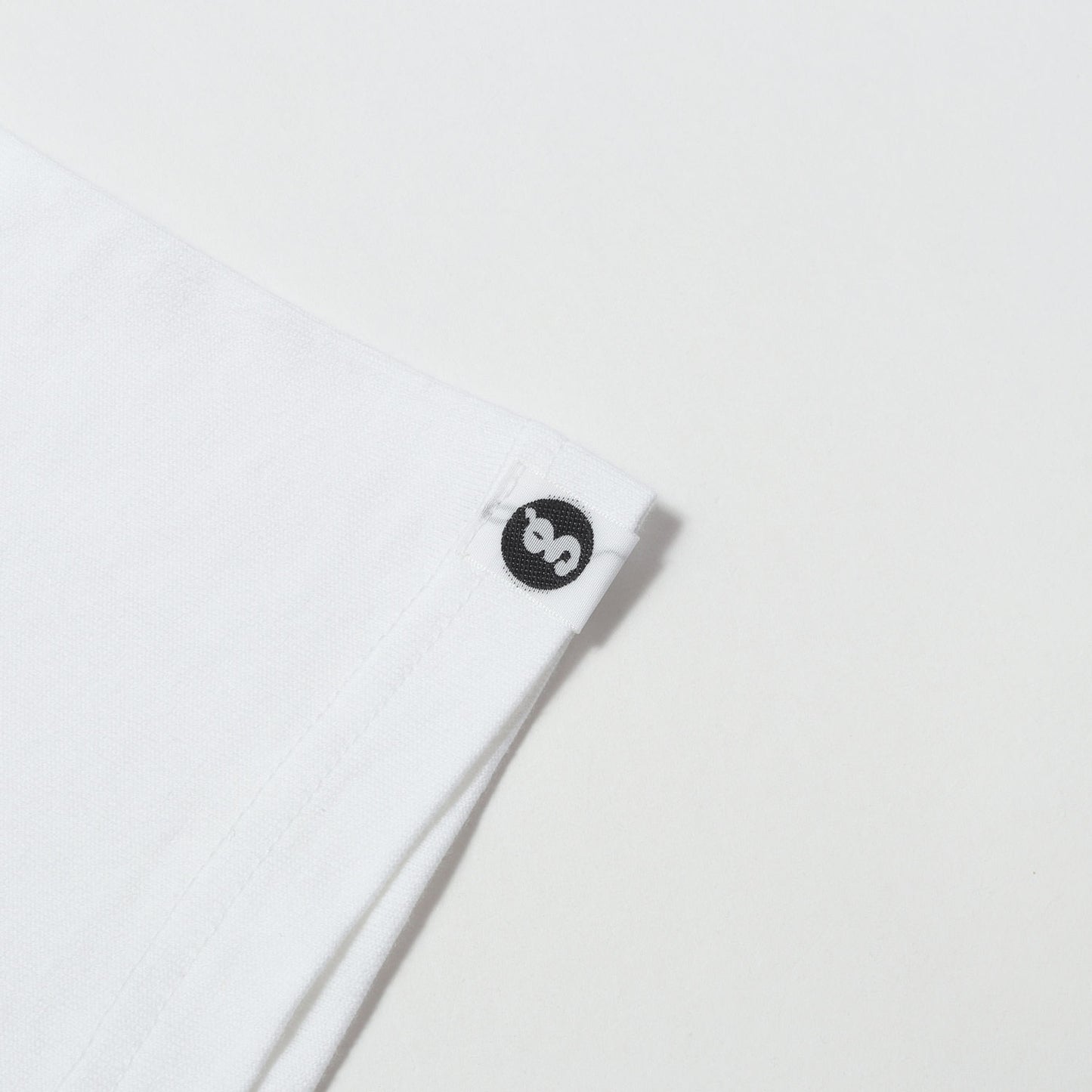 グラフィックプリント Tシャツ