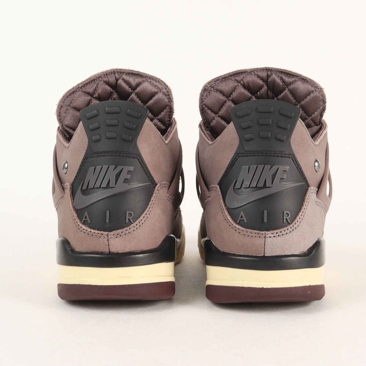 ×A MA MANIERE AIR JORDAN 4 RETRO SP VIOLET ORE (DV6773-220)
