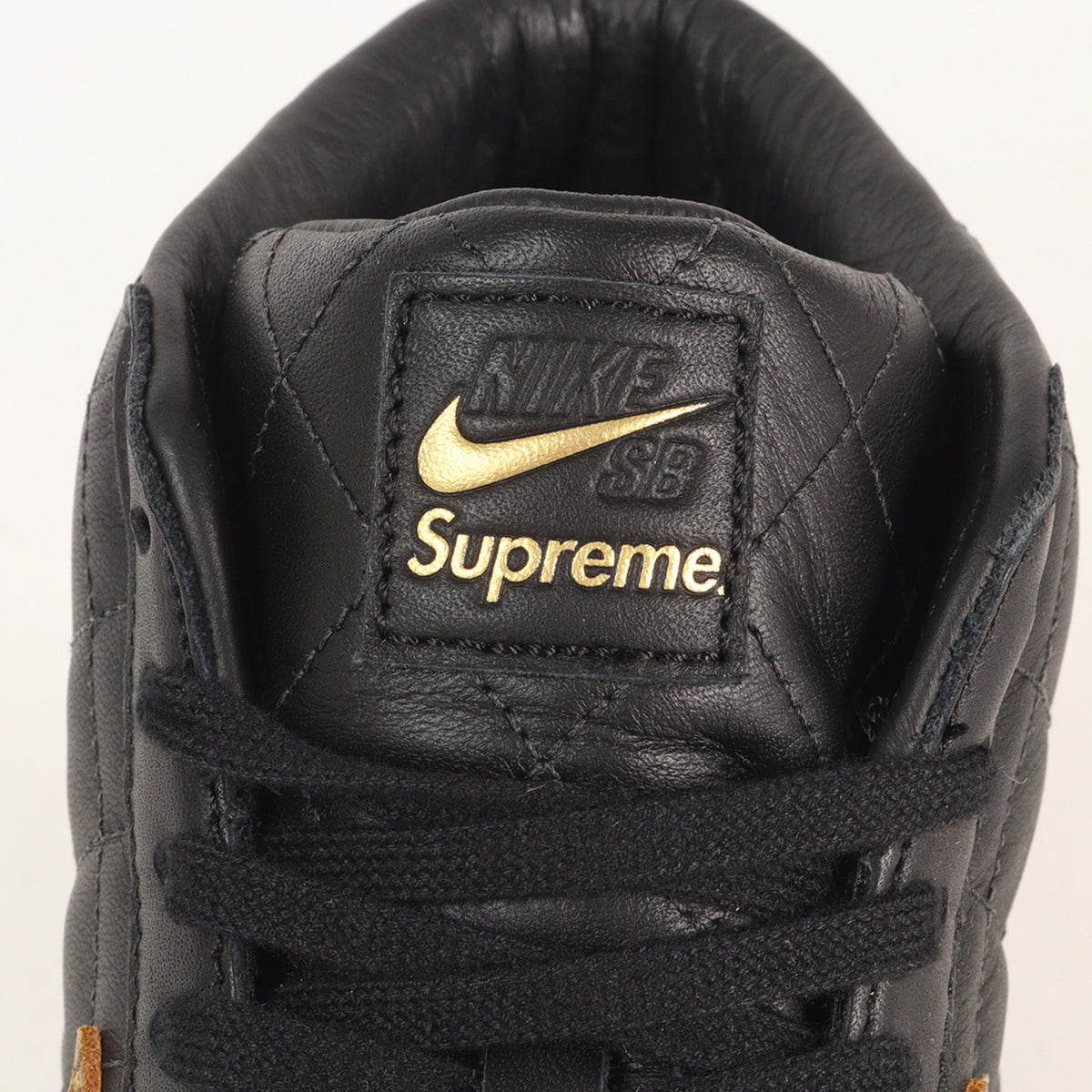 22AW ×NIKE SB ZOOM BLAZER MID QS (DV5078-001)