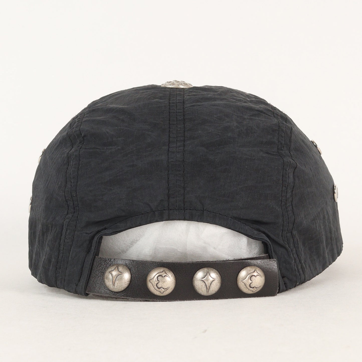 25SS ロゴプレート付き ナイロンキャップ(Scarred Bio Army Cap)