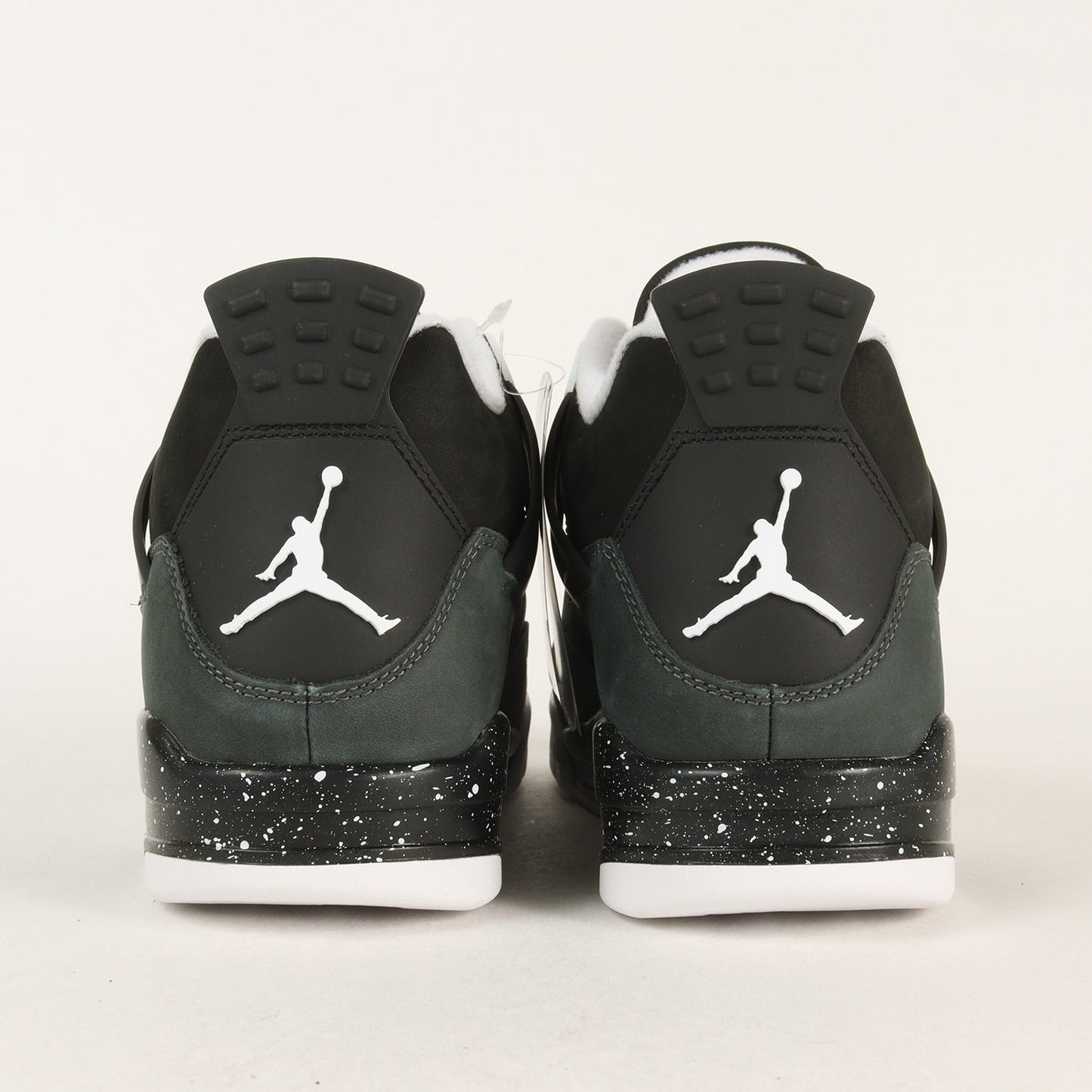 AIR JORDAN 4 RETRO FEAR (FQ8138-002)