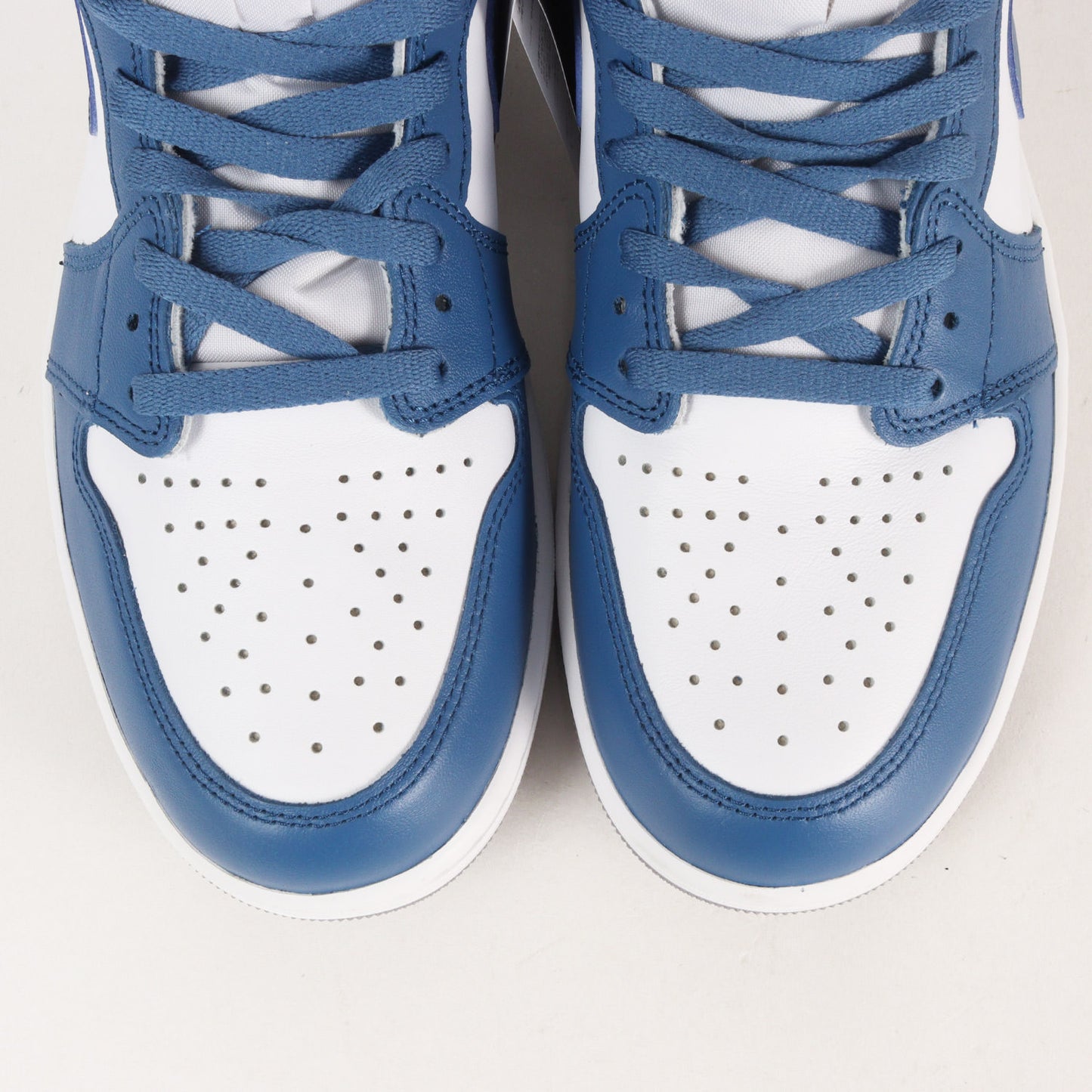 AIR JORDAN 1 RETRO HIGH OG TRUE BLUE (DZ5485-410)