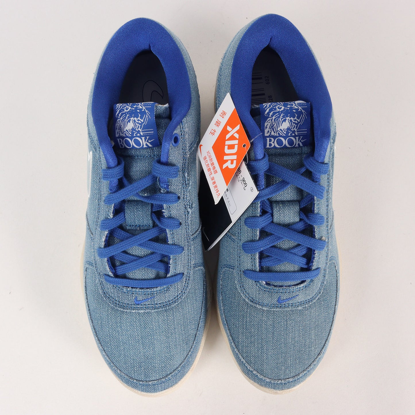 BOOK 1 EP BLUE BLOOD (IH0888-900)