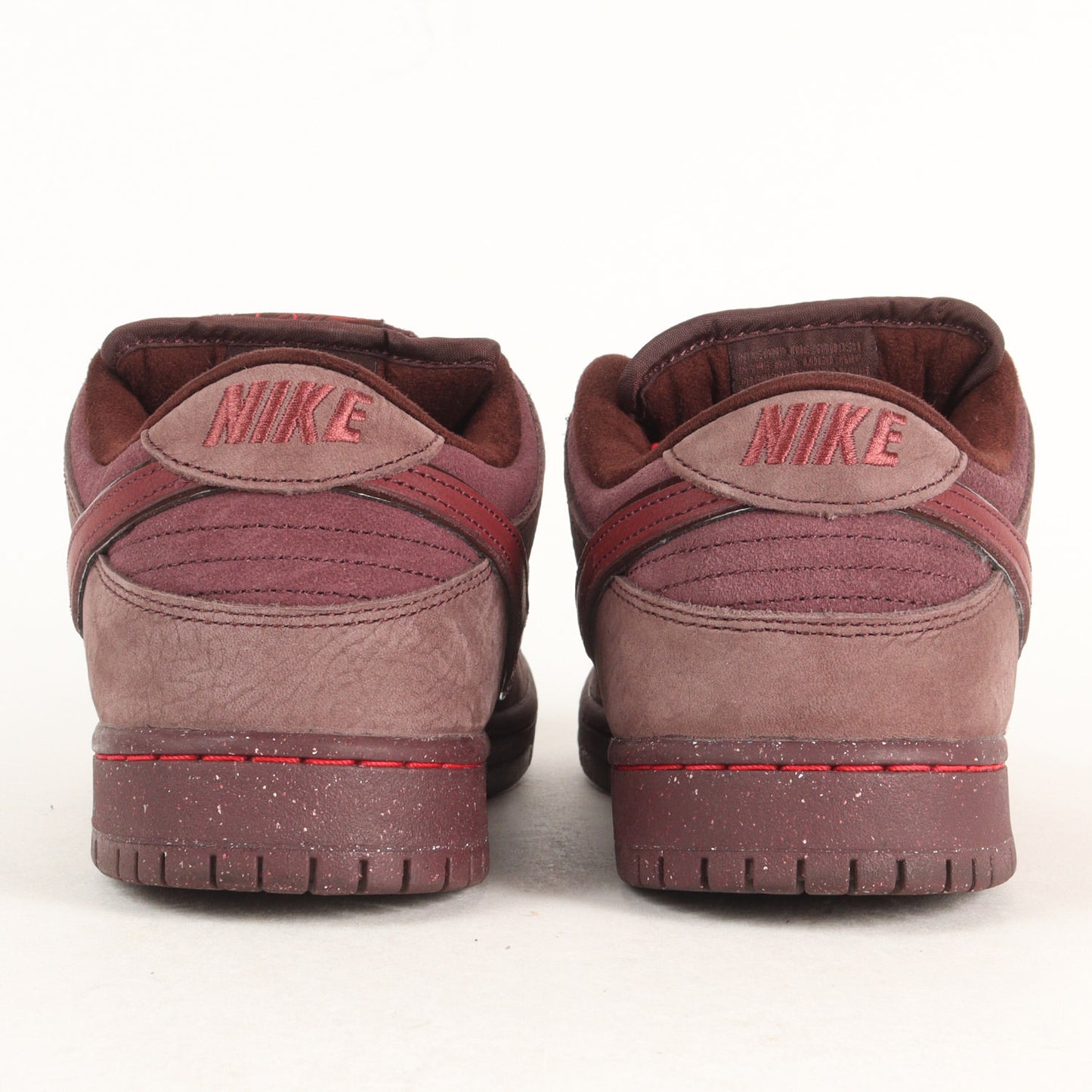 SB DUNK LOW PREMIUM CITY OF LOVE (FN0619-600)