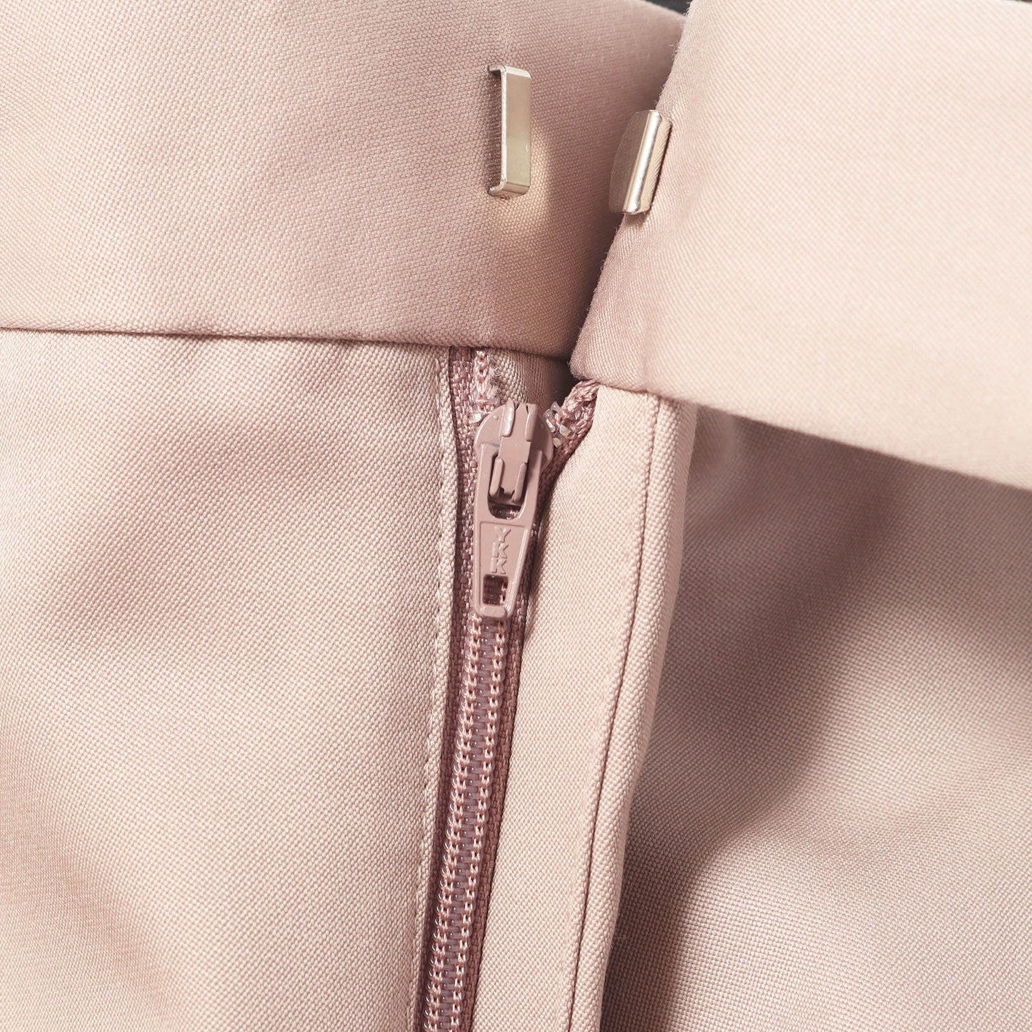 ×DORMEUIL プリーツ ウール スラックスパンツ(PLEATED TROUSERS)