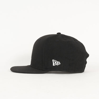 ×NEW ERA スモールUロゴ ベースボールキャップ