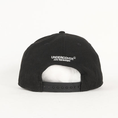 ×NEW ERA スモールUロゴ ベースボールキャップ
