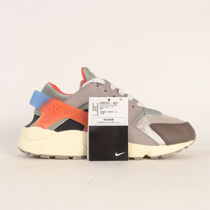 AIR HUARACHE PREMIUM (DV0781-001)