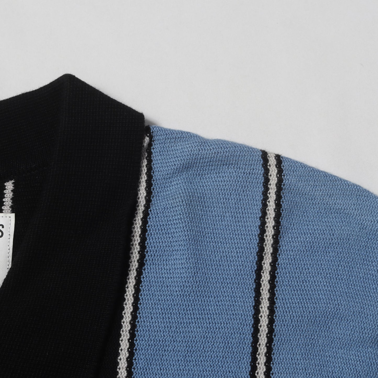 23SS ストライプ ジャガードニット ポロシャツ(STRIPED KNIT JACQUARD POLO SHIRT)