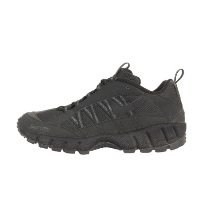 ×NIKE AIR HUMARA 17 / SUPREME (924464-001)