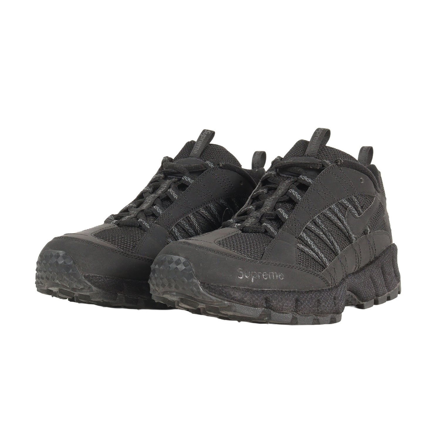 ×NIKE AIR HUMARA 17 / SUPREME (924464-001)