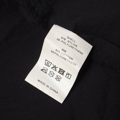 26SS ストレッチナイロン プルオーバ ウインドブレイカー(L/S C PATCH WIND CREW)
