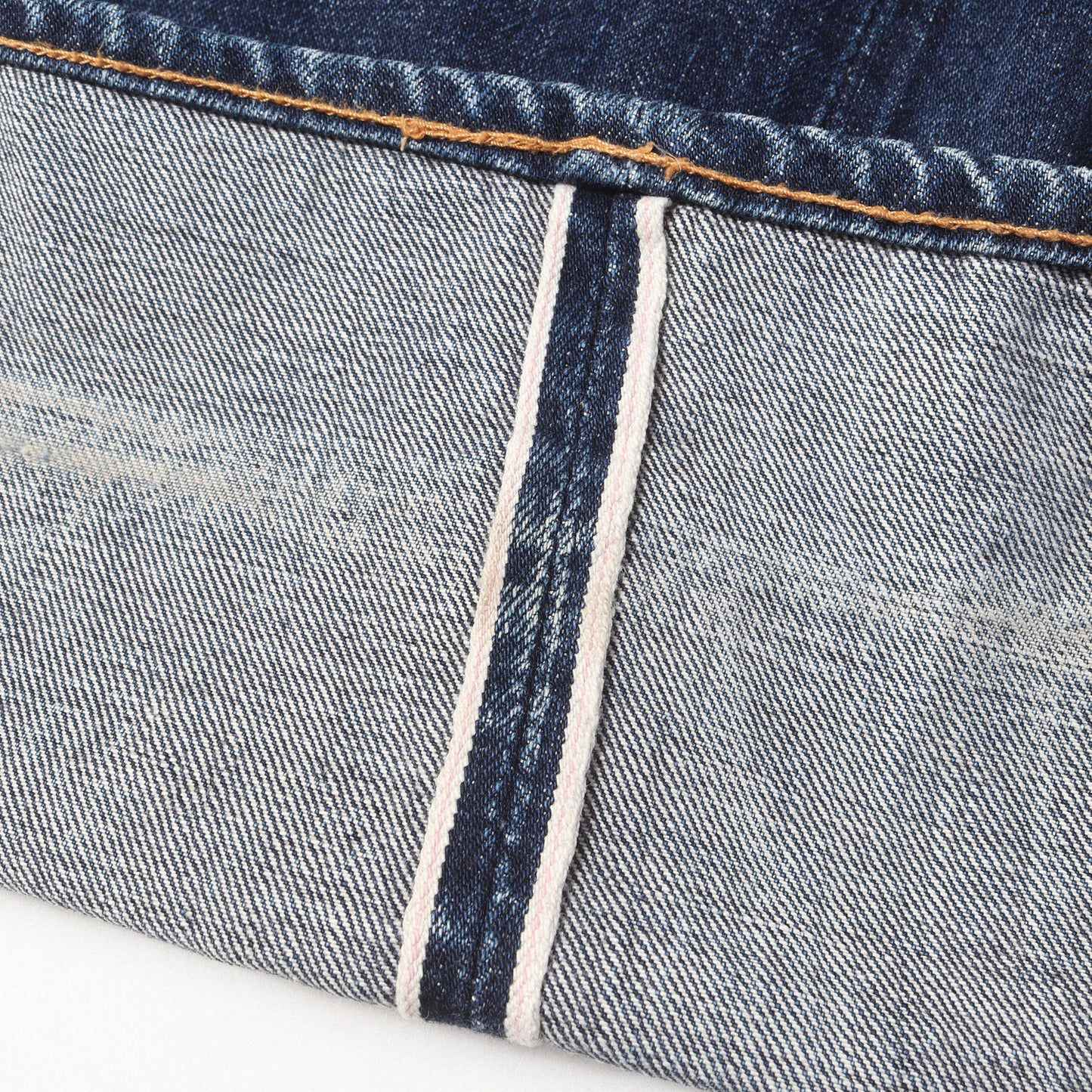 Lot.107 バックルバック付き セルビッチ デニムパンツ