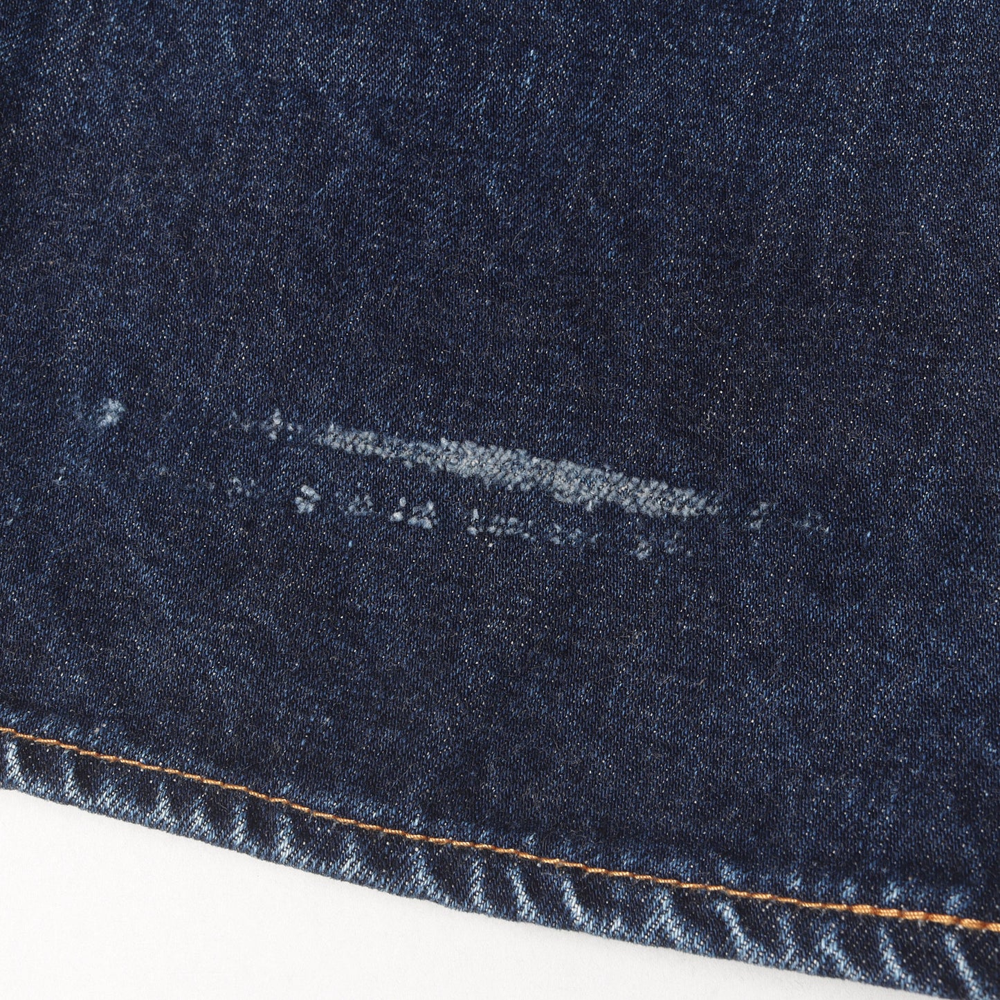 Lot.107 バックルバック付き セルビッチ デニムパンツ