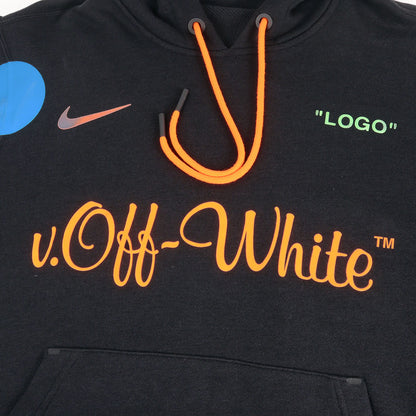 ×NIKE グラフィック スウェットパーカー(Pullover Hoody)