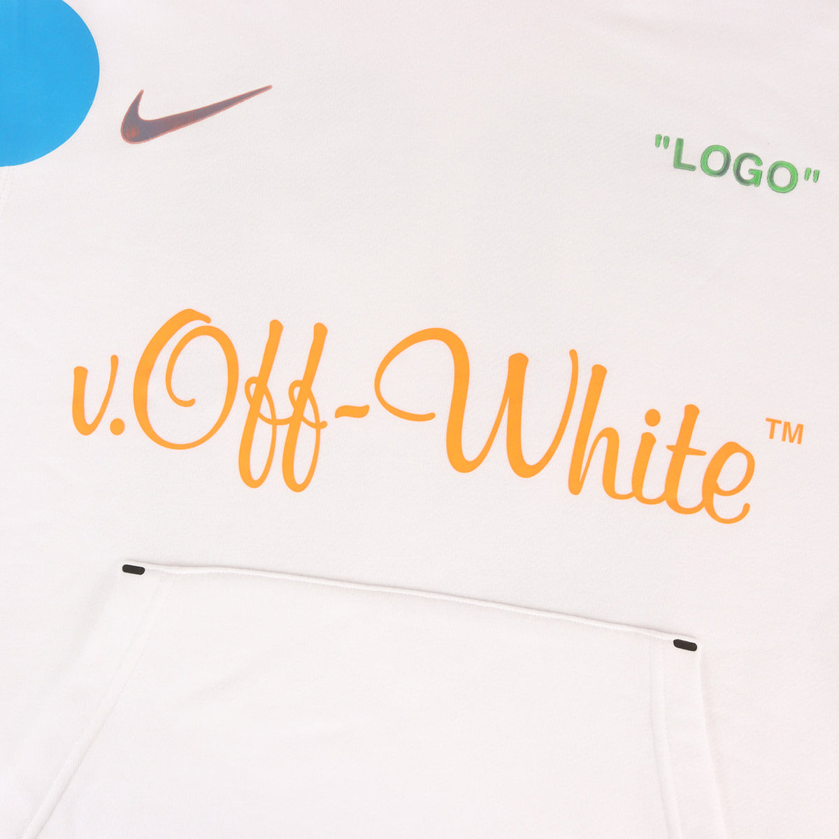 ×NIKE グラフィック スウェットパーカー(Pullover Hoody)