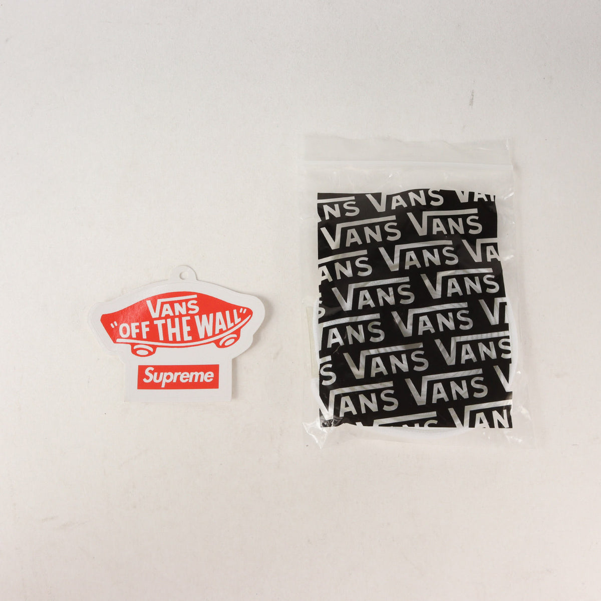 ×VANS Uptown Chukka