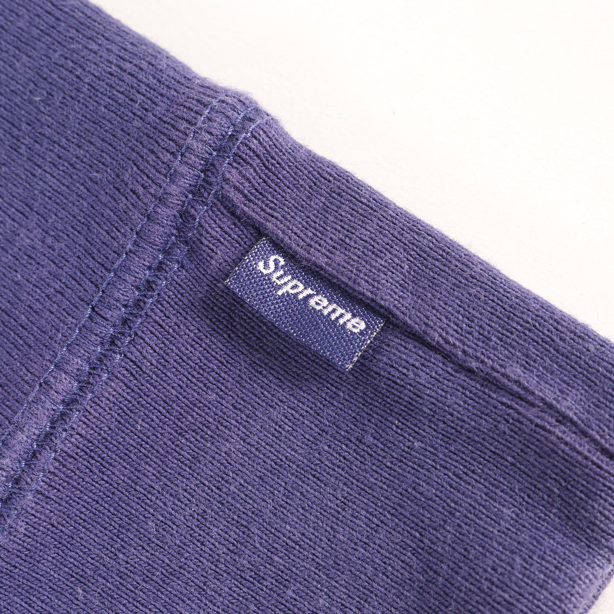 21SS ×KAWS チョーク BOXロゴ スウェットパーカー(Chalk Logo Hooded Sweatshirt)