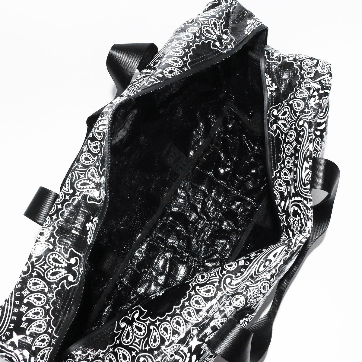 21SS バンダナ柄 タープ ラージ 2WAY ダッフルバッグ(Bandana Tarp Large Duffle Bag