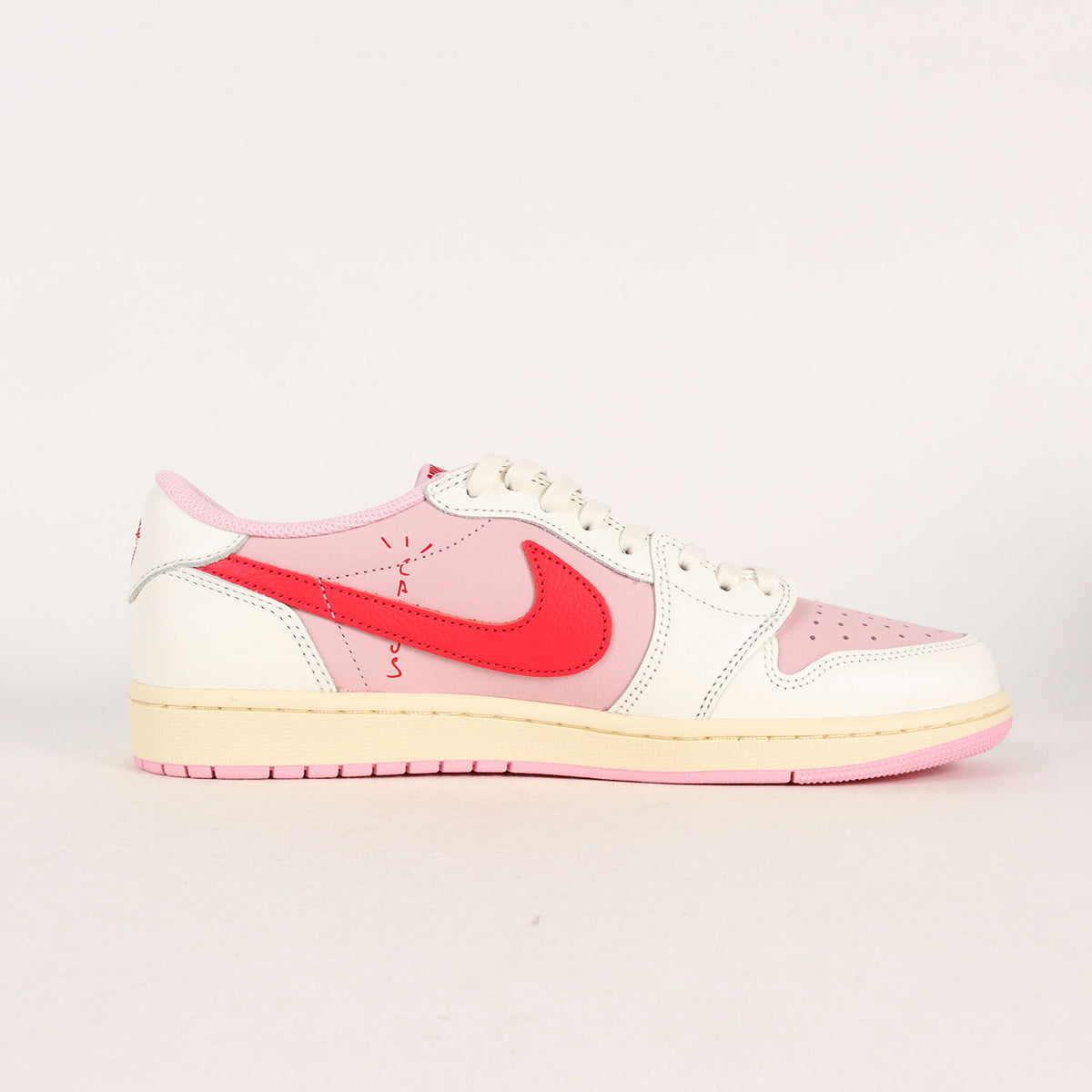 ×TRAVIS SCOTT AIR JORDAN 1 LOW OG SP TROPICAL PINK (IQ7604-101)