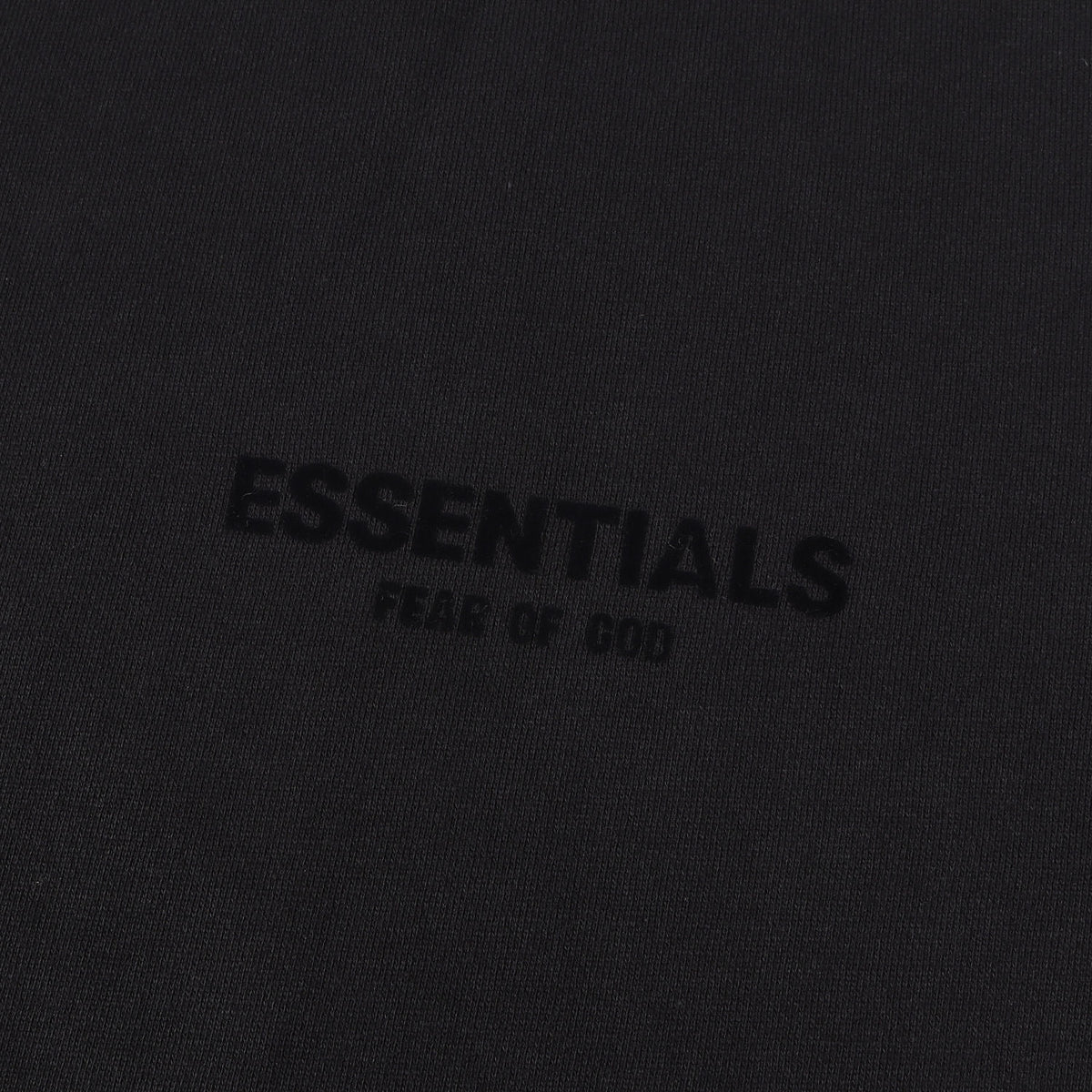 FOG ESSENTIALS フロッキープリント オーバーサイズ スウェット