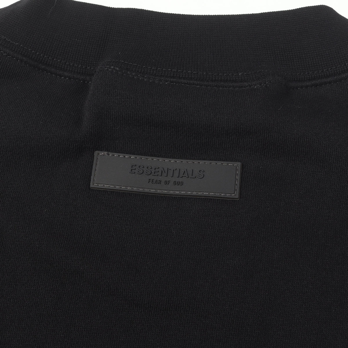 FOG ESSENTIALS フロッキープリント オーバーサイズ スウェット