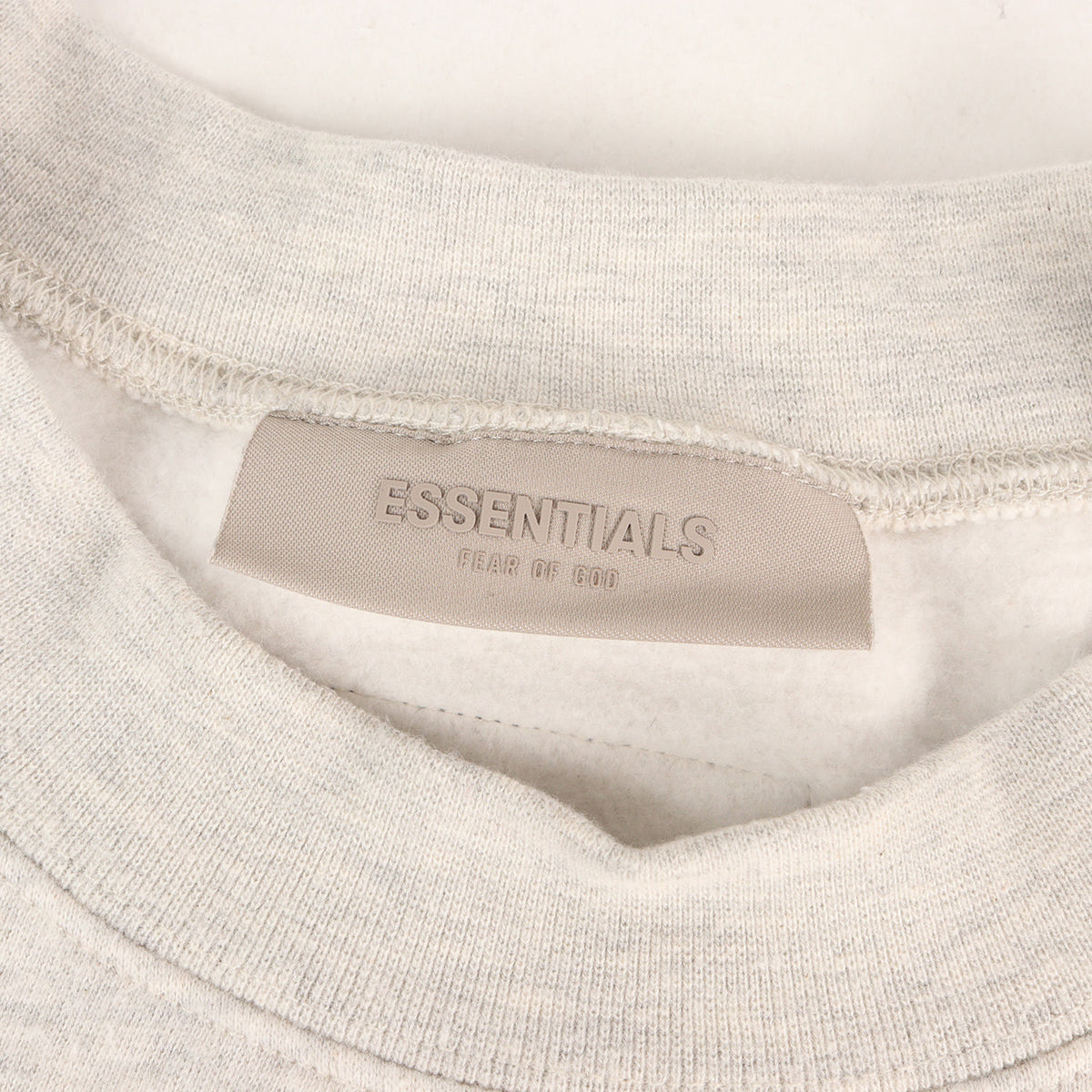 FOG ESSENTIALS フロッキープリント スウェット