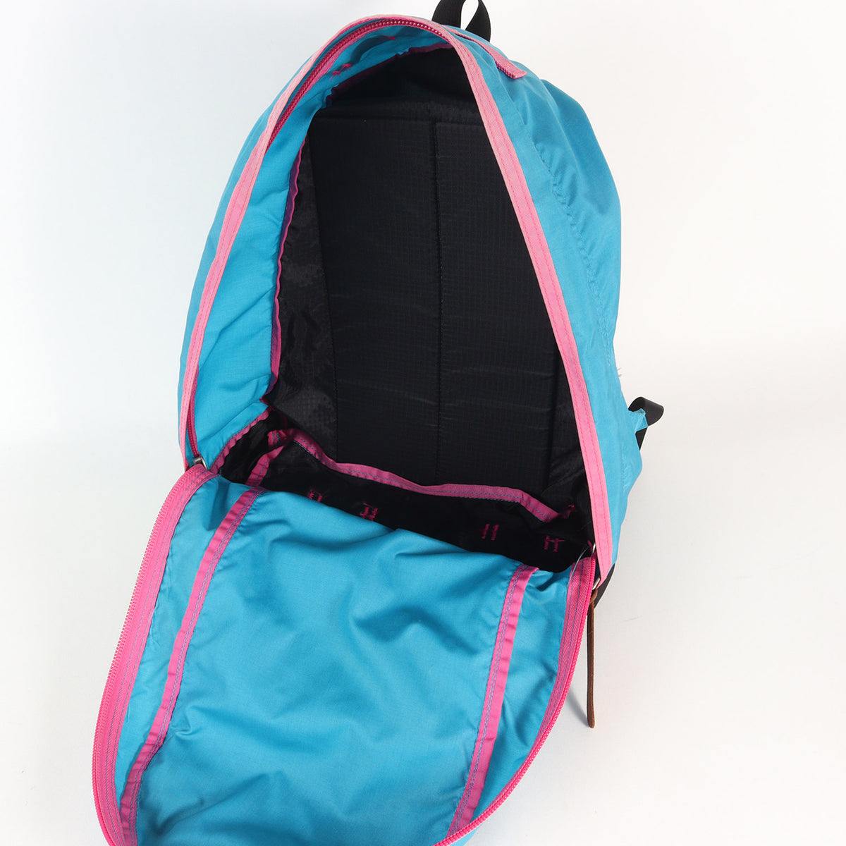 シルバータグ デイパック / バックパック (DAY PACK) USA製