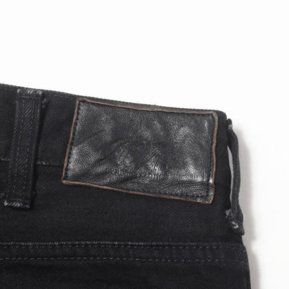 ストレッチ タイトテーパード デニムパンツ (TIGHT TAPERED STRETCH DENIM)