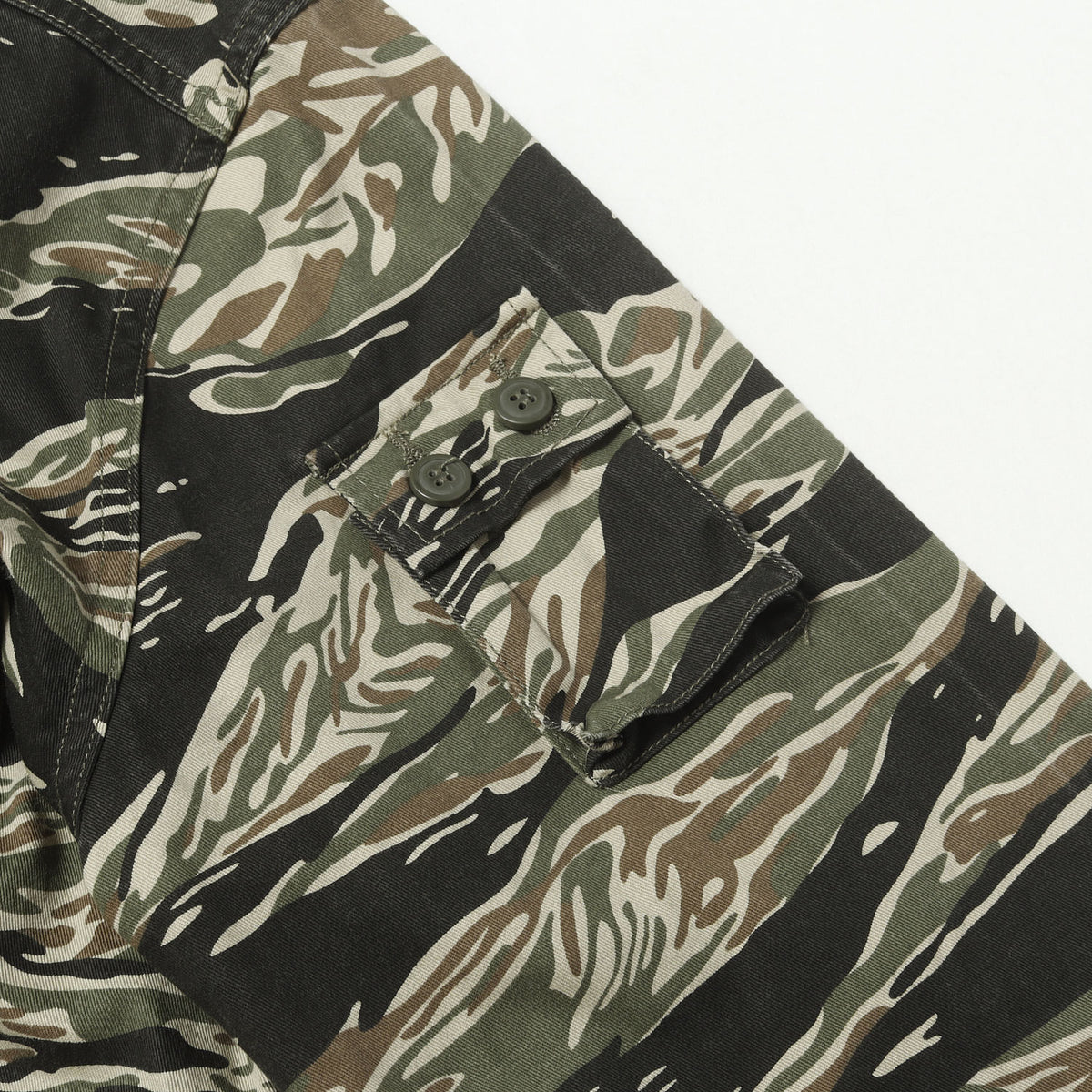 タイガーカモ シャツジャケット(DREAD AT THE CONTROL SHIRTS JKT)
