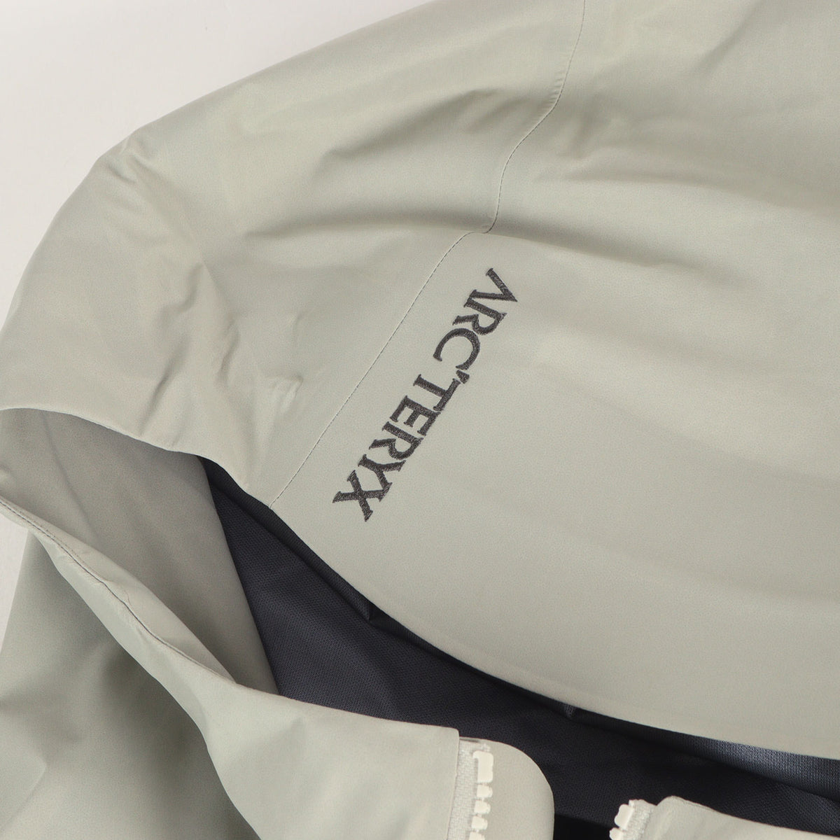 GORE-TEX ベータ SL ジャケット (Beta Jacket) 2025年製