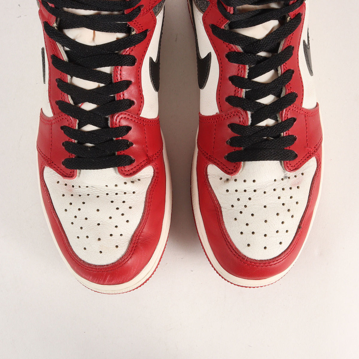 AIR JORDAN 1 RETRO HIGH OG CHICAGO LOST AND FOUND (DZ5485-612)