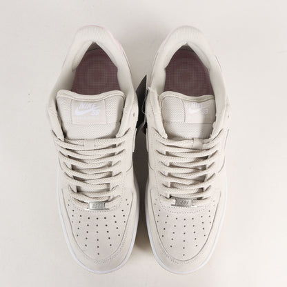 SB AIR FORCE 1 LT OREWOOD (HM8517-100)