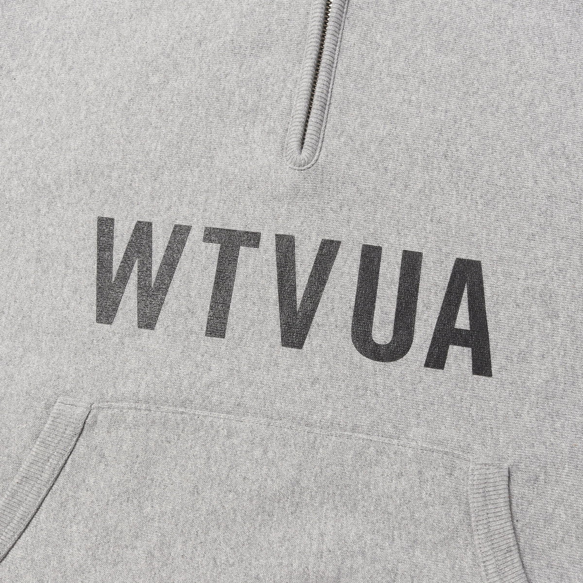 WTVUAロゴ ハーフジップ スウェットパーカー(OUTRIGGER / SWEATSHIRT)