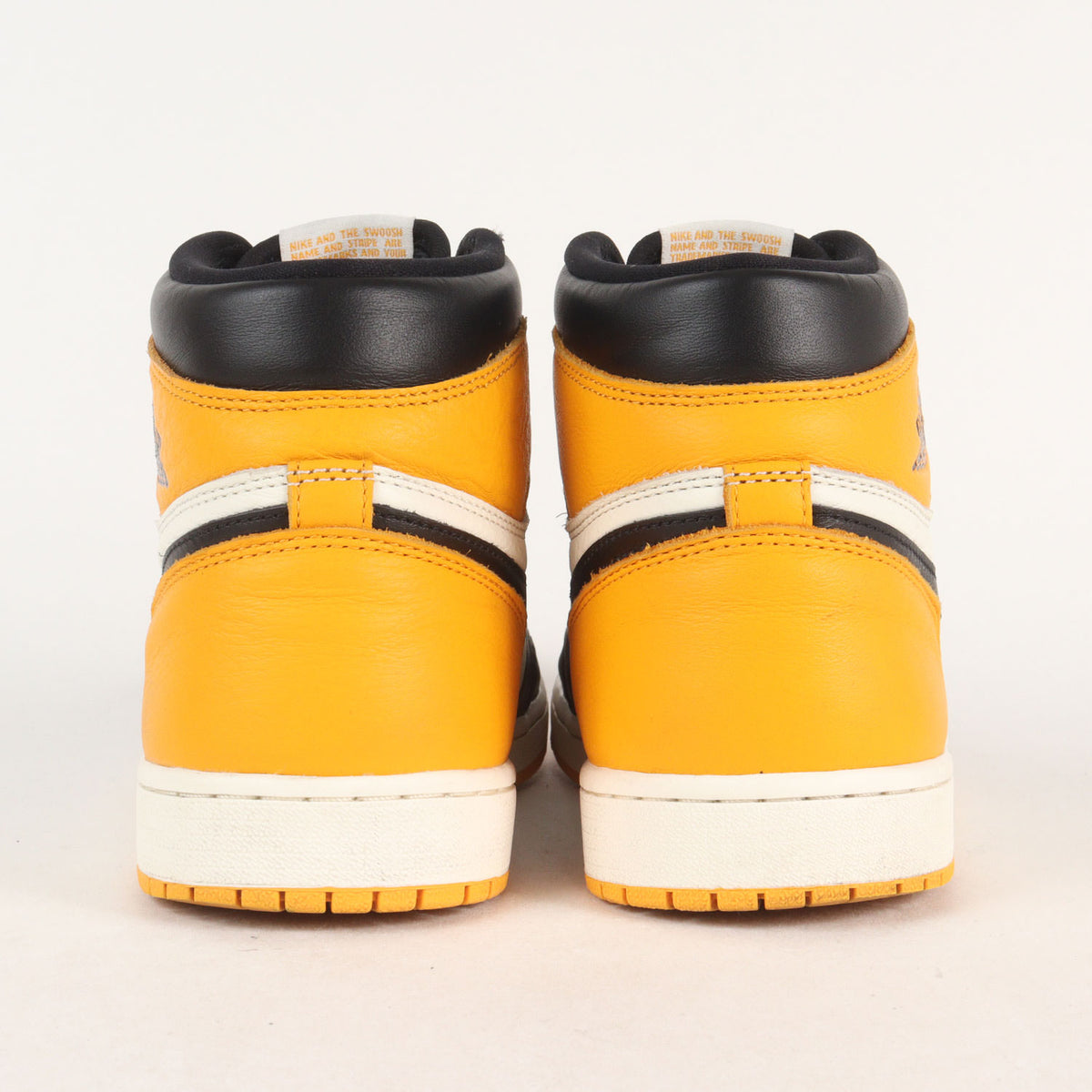AIR JORDAN 1 RETRO HIGH OG TAXI (555088-711)