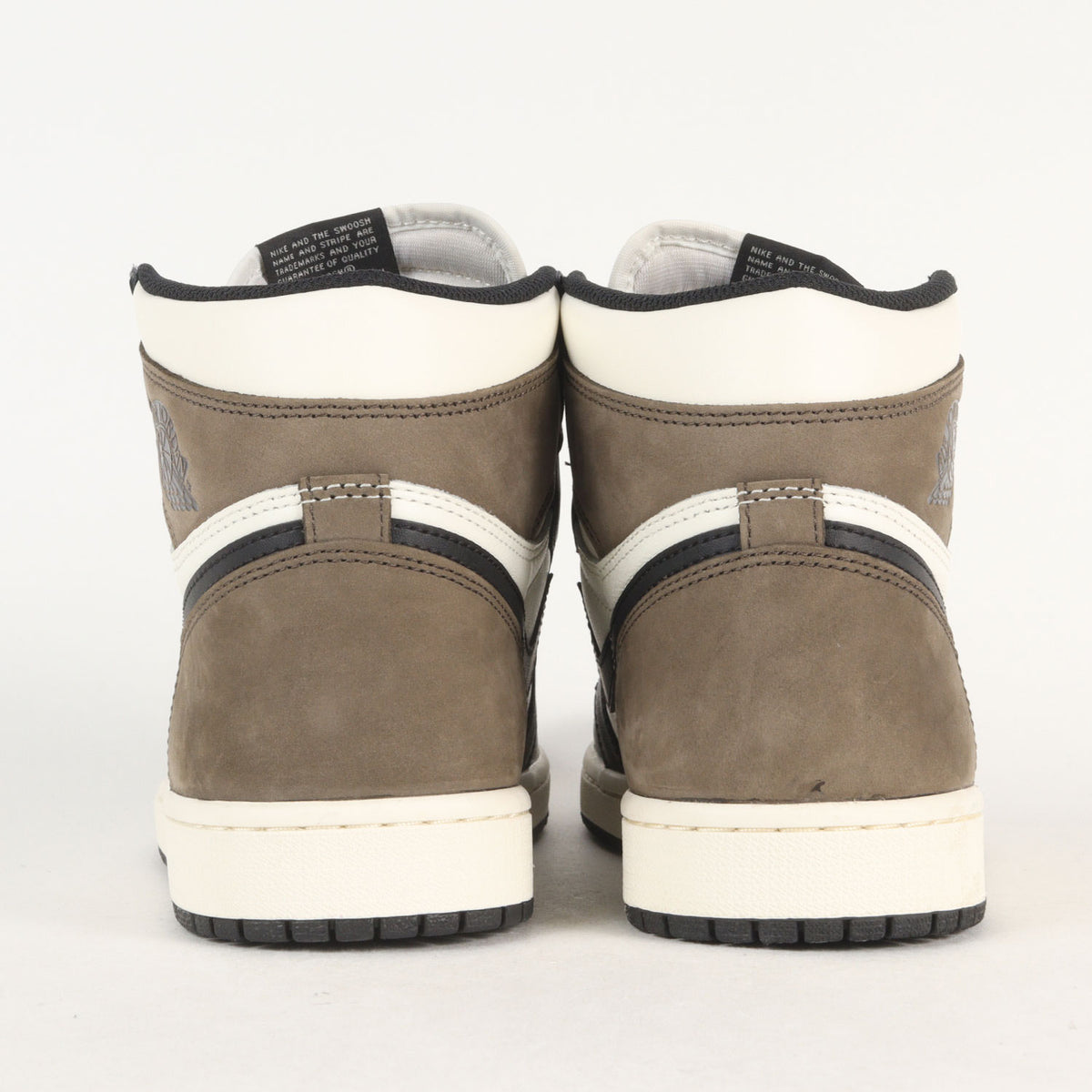 AIR JORDAN 1 RETRO HIGH OG DARK MOCHA (555088-105)