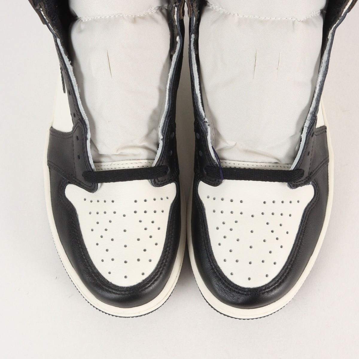 AIR JORDAN 1 RETRO HIGH OG DARK MOCHA (555088-105)