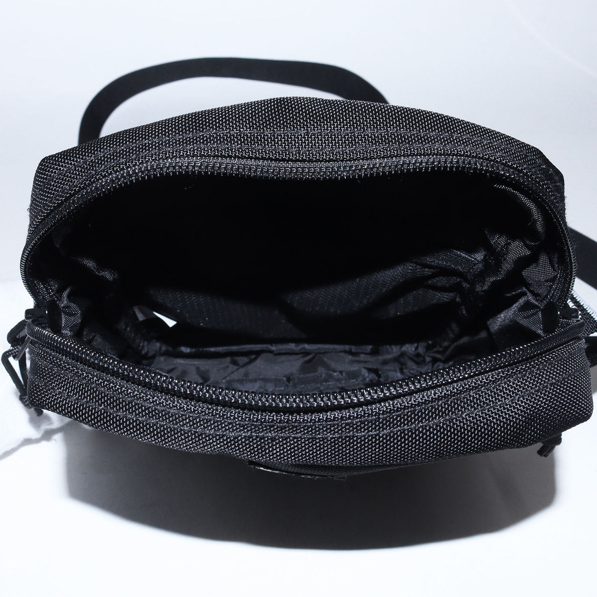 コーデュラナイロン ショルダーバッグ (Shoulder Bag)