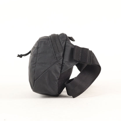 22SS ウルトラライト ブラックホール ミニ ヒップパック / ウエストバッグ (Ultralight Black Hole Mini Hip Pack)