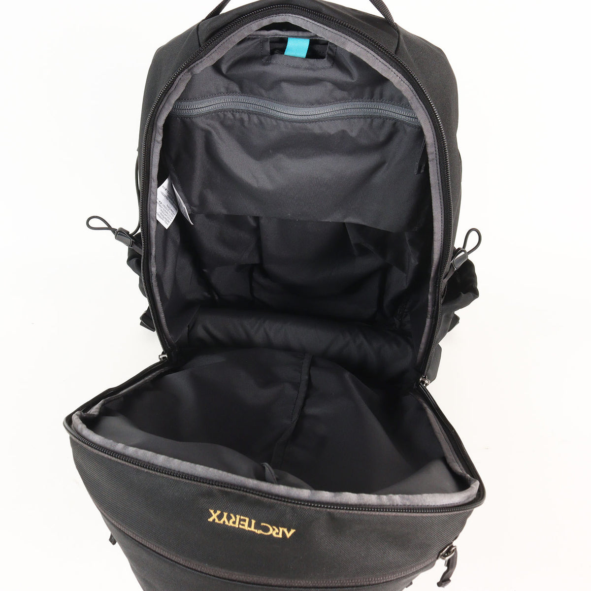 [人気定番モデル] マンティス 26 バックパック / デイパック (Mantis 26 Backpack) 2025年製