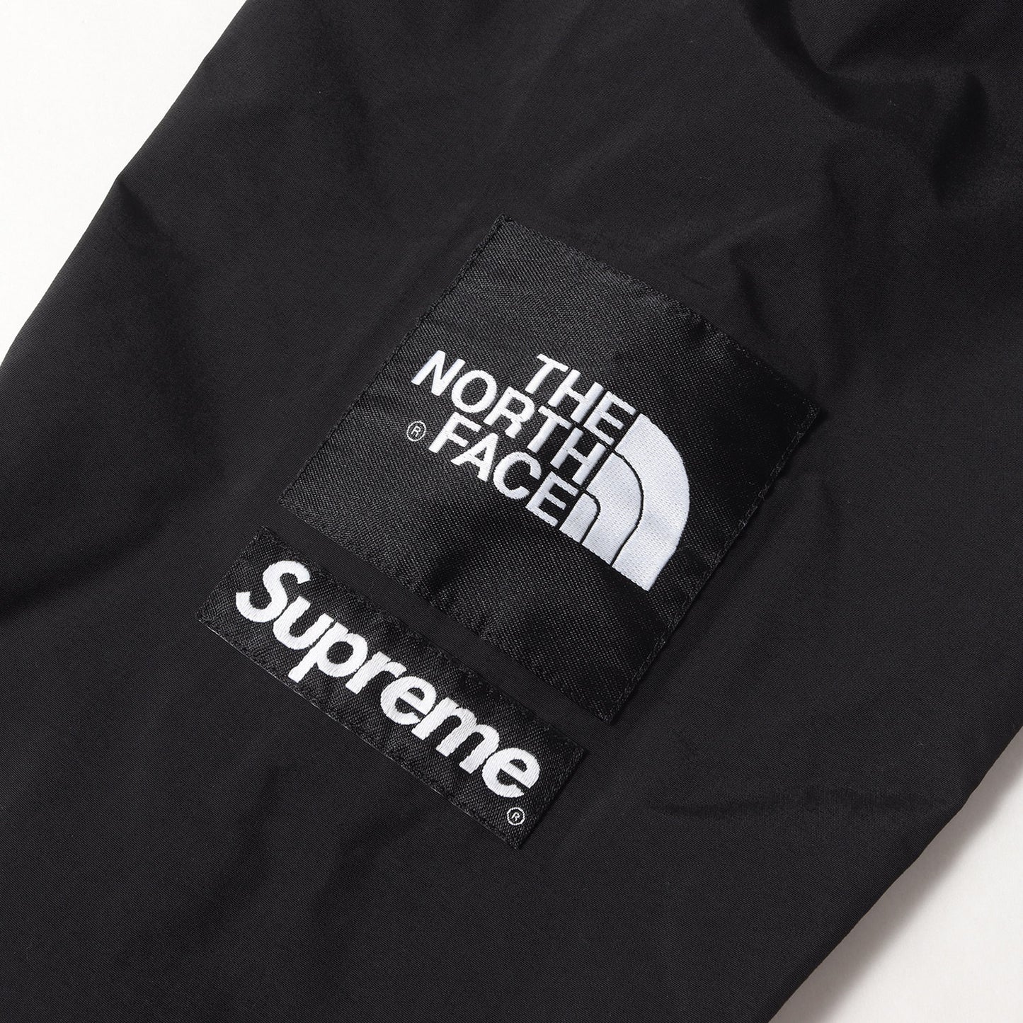 16AW ×THE NORTH FACE リーフ柄 マウンテン ライト ジャケット(Mountain Light Jacket)