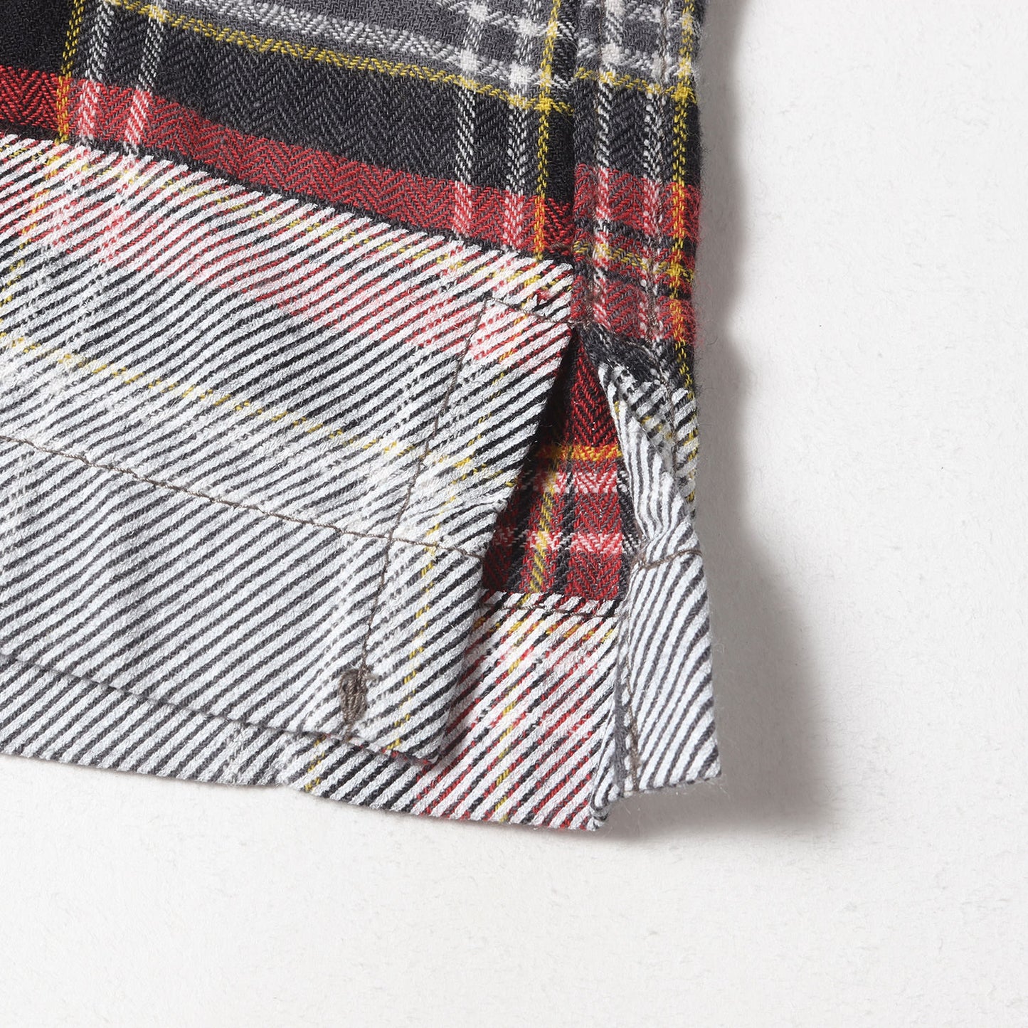 復刻モデル 裾ライン シャーリング オープンカラー チェック 半袖シャツ(EDGE LINE CHECK S/S SHIRT)