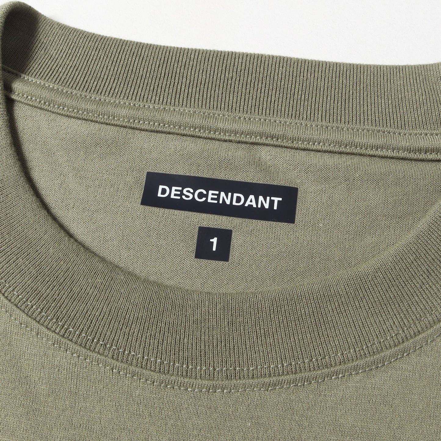 ワンポイント刺繍 クルーネック Tシャツ