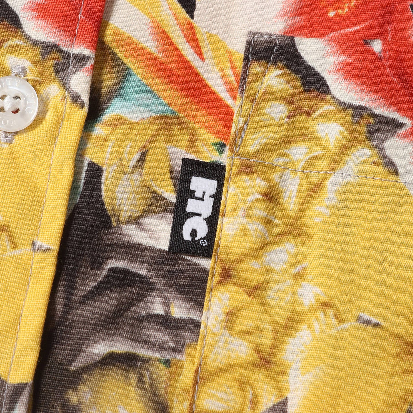 パイナップル&フラワー柄 ボタンダウン アロハシャツ